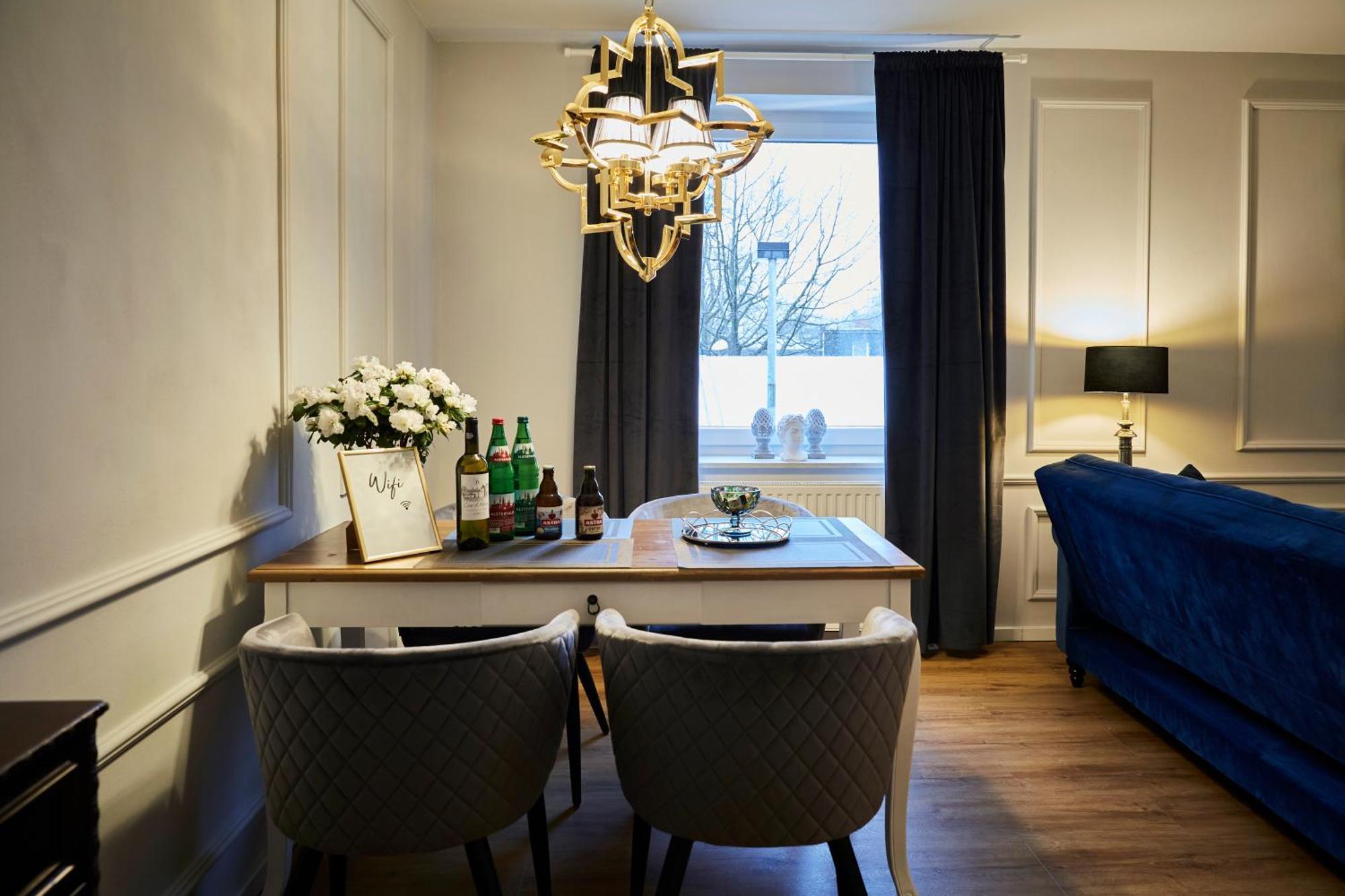 R B Apartment Am Airport Hamburg - 1-4 Personen - Kueche - Smart Tv - Waschmaschine - Perfekt Fuer Geschaeftsreisende Oder Familien Esterno foto