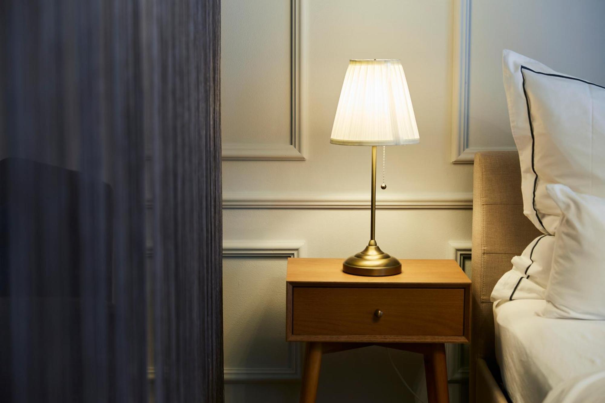 R B Apartment Am Airport Hamburg - 1-4 Personen - Kueche - Smart Tv - Waschmaschine - Perfekt Fuer Geschaeftsreisende Oder Familien Esterno foto