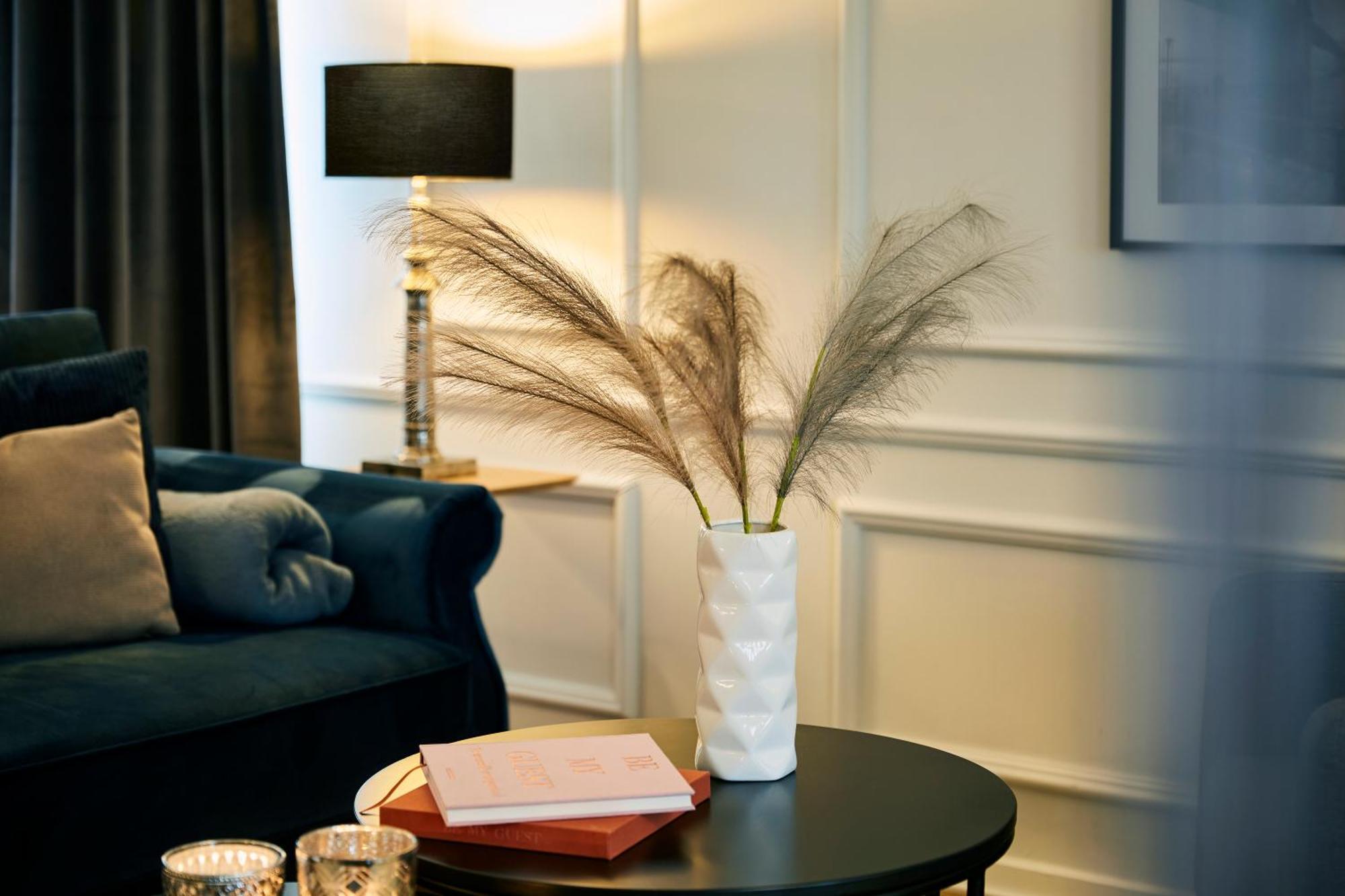 R B Apartment Am Airport Hamburg - 1-4 Personen - Kueche - Smart Tv - Waschmaschine - Perfekt Fuer Geschaeftsreisende Oder Familien Esterno foto